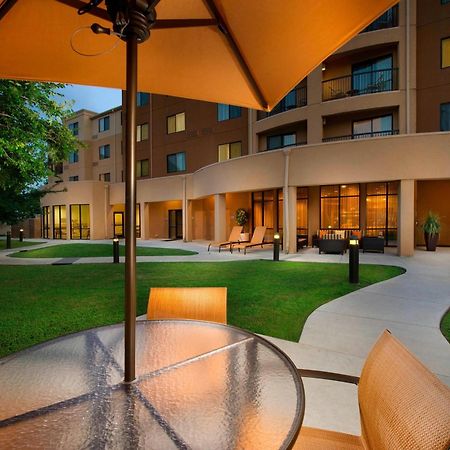 Courtyard By Marriott San Antonio Seaworld/Lackland Kültér fotó